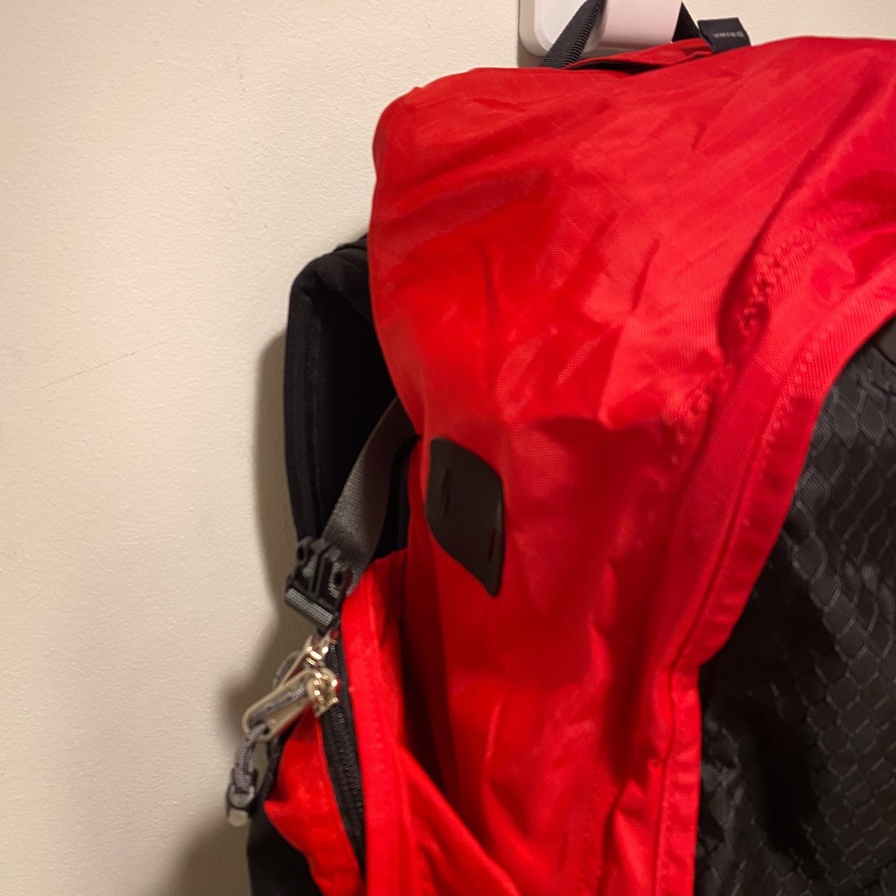 REI Alpine Plus 35 Backpack Red Black Hiking Daypack Rucksack Ripstop Nylon - Picture 6 of 14
